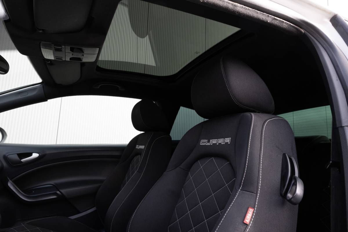 SEAT Ibiza SEAT Ibiza | CUPRA BOCANEGRA 180 PK | PANO | NAVI | NW. KETTING