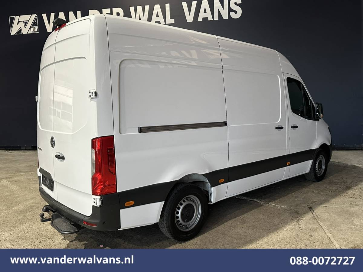 Mercedes-Benz Sprinter Mercedes-Benz Sprinter 315 CDI 150pk 3500kg Trekhaak L2H2 Euro6 Airco | Camera | Apple Carplay | Cruisecontrol Android Auto, Parkeersensoren, Bijrijdersbank