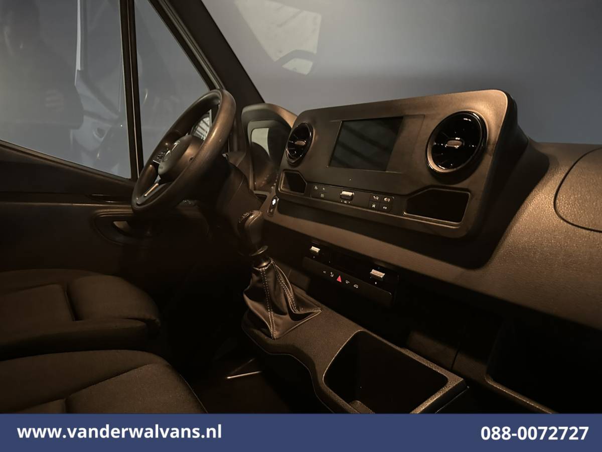 Mercedes-Benz Sprinter Mercedes-Benz Sprinter 315 CDI 150pk 3500kg Trekhaak L2H2 Euro6 Airco | Camera | Apple Carplay | Cruisecontrol Android Auto, Parkeersensoren, Bijrijdersbank