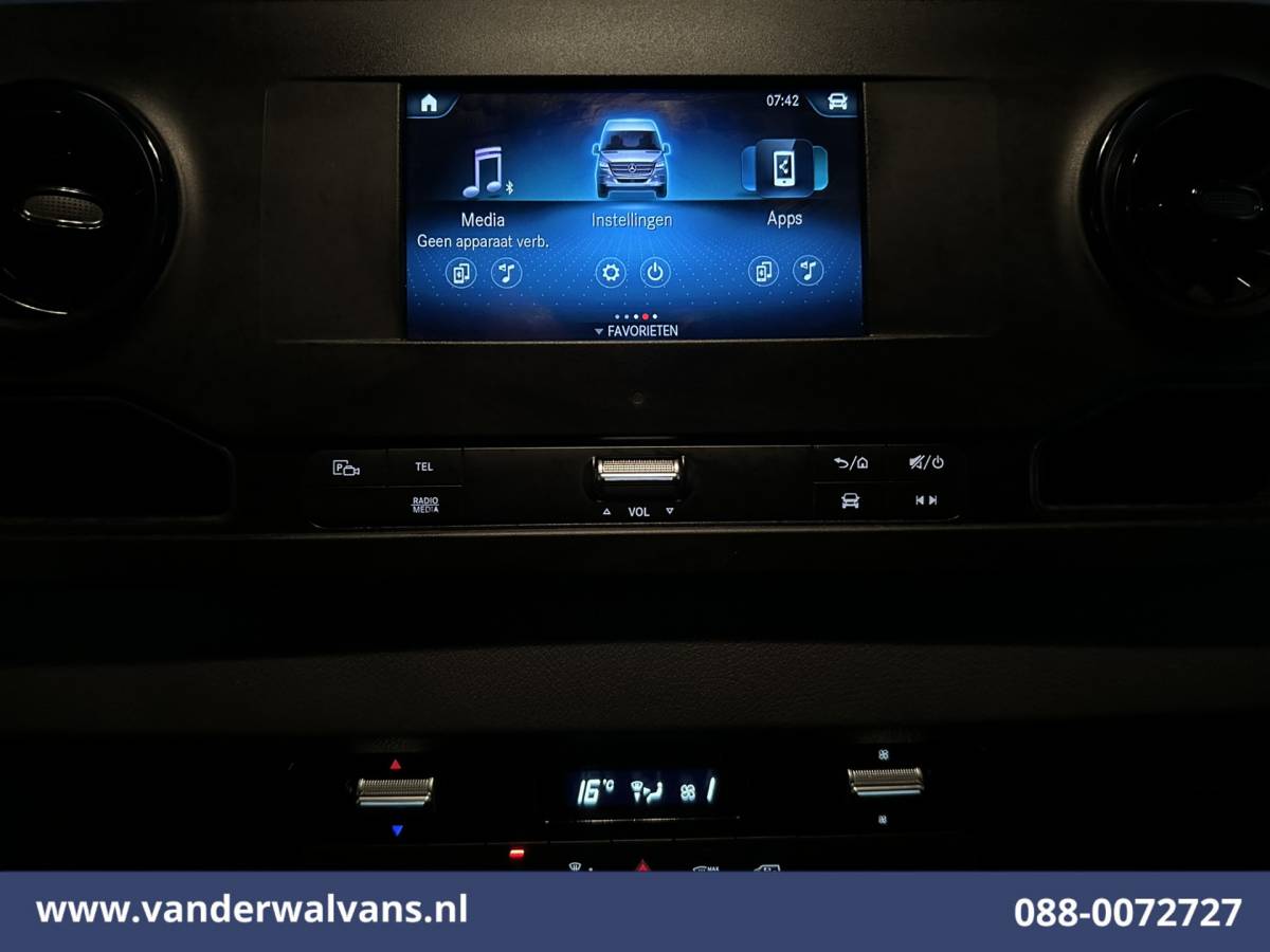 Mercedes-Benz Sprinter Mercedes-Benz Sprinter 315 CDI 150pk 3500kg Trekhaak L2H2 Euro6 Airco | Camera | Apple Carplay | Cruisecontrol Android Auto, Parkeersensoren, Bijrijdersbank