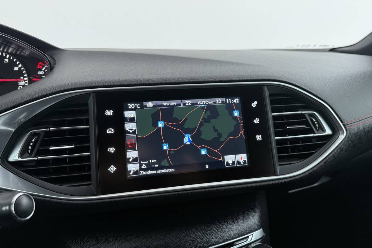 Peugeot 308 Peugeot 308 1.6 e-THP GTi 250 | Org NL | Camera | Stoelverwarming | Denon Audio | Keyless Entry/Start | Stoelmassage |