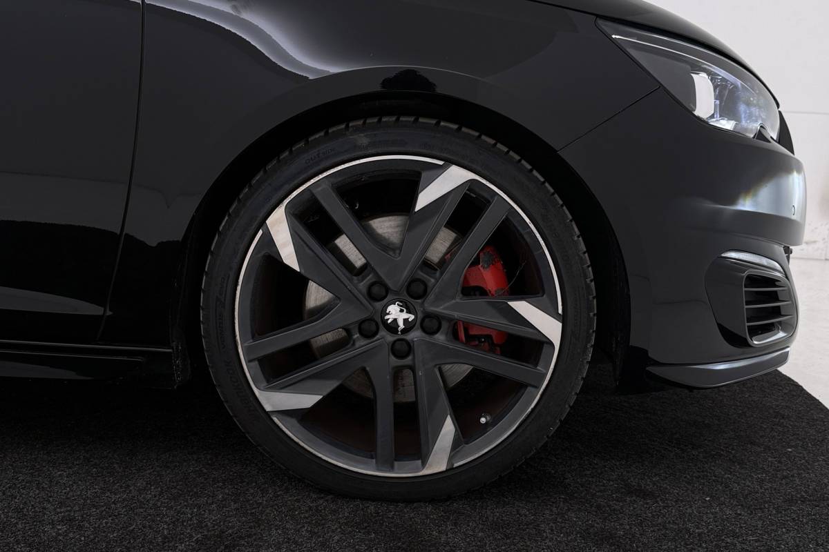Peugeot 308 Peugeot 308 1.6 e-THP GTi 250 | Org NL | Camera | Stoelverwarming | Denon Audio | Keyless Entry/Start | Stoelmassage |