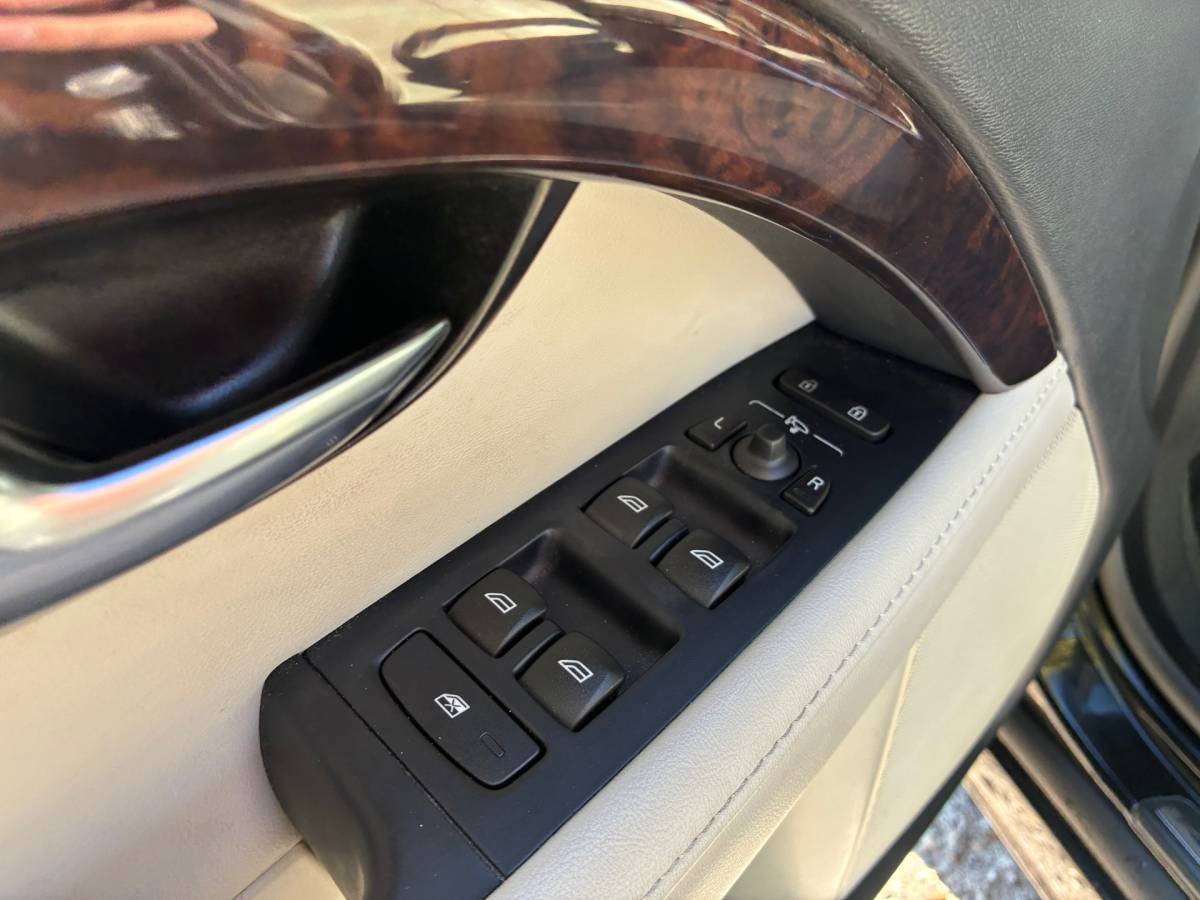 Volvo V70 Volvo V70 2.0 D3 Polar+ | Schuif/kanteldak + Harman/Kardon + Leder Nu € 7.975,-!!!