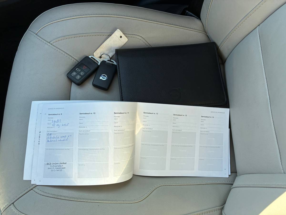 Volvo V70 Volvo V70 2.0 D3 Polar+ | Schuif/kanteldak + Harman/Kardon + Leder Nu € 7.975,-!!!