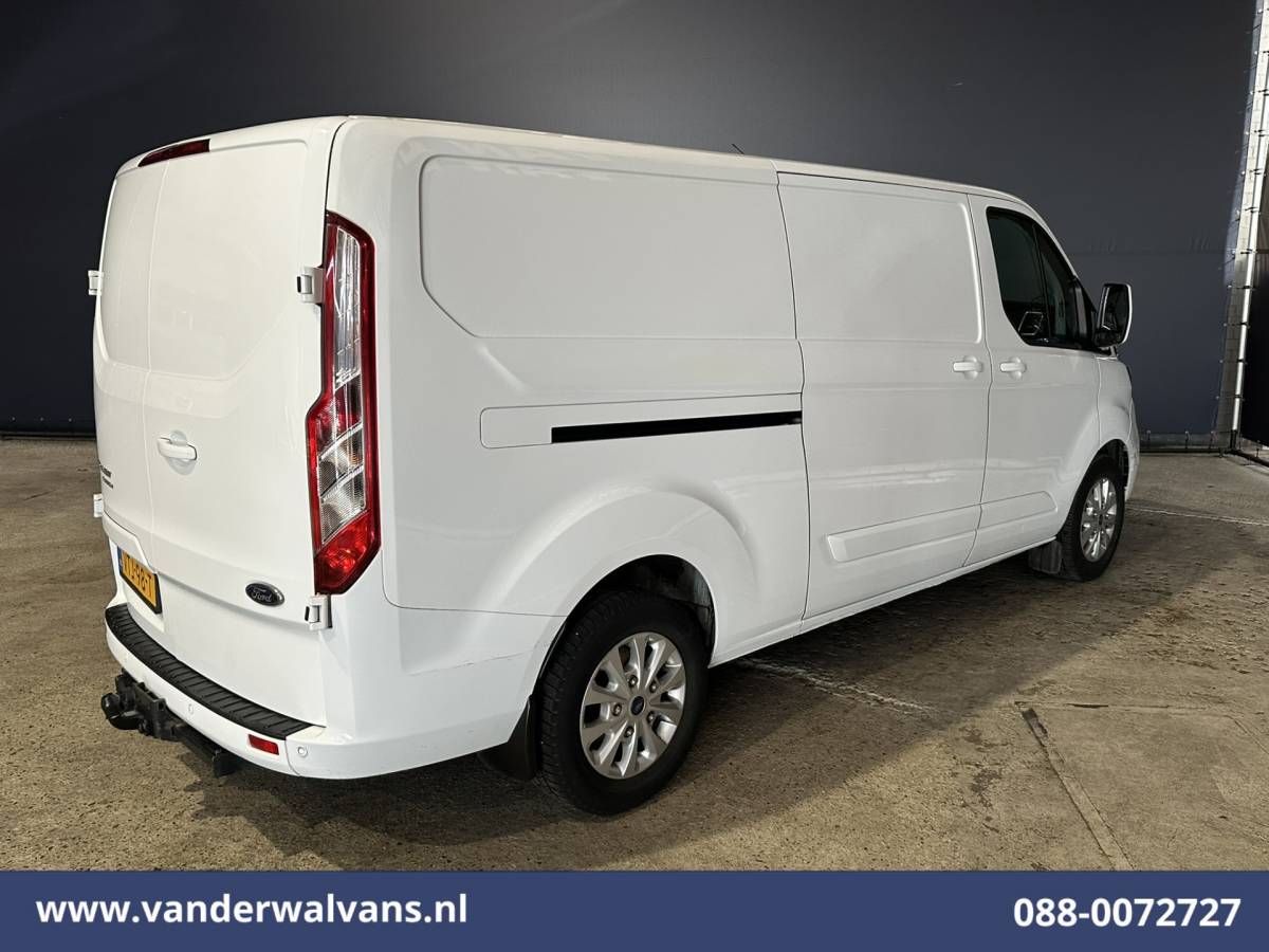 Ford Transit Custom Ford Transit Custom 2.0 TDCI 130pk L2H1 Euro6 Airco | Navigatie | Apple Carplay | LED | Cruisecontrol | 2800kg Trekhaak Android Auto, Verwarmde voorruit, Stoelverwarming, Parkeersensoren, Bijrijdersbank