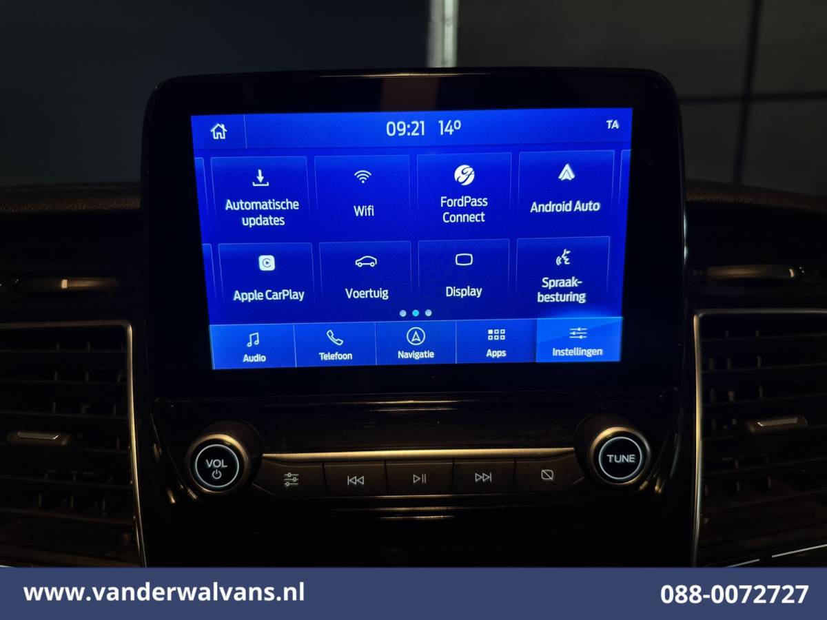 Ford Transit Custom Ford Transit Custom 2.0 TDCI 130pk L2H1 Euro6 Airco | Navigatie | Apple Carplay | LED | Cruisecontrol | 2800kg Trekhaak Android Auto, Verwarmde voorruit, Stoelverwarming, Parkeersensoren, Bijrijdersbank