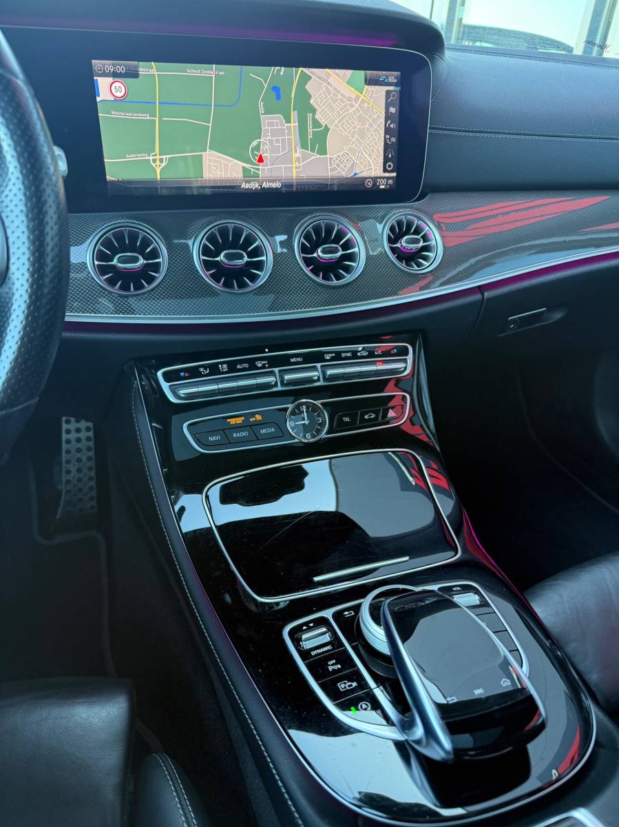 Mercedes-Benz E-Klasse Mercedes-Benz E-klasse Coupé E200 Premium+ AMG HUD Pano Burmester Leder