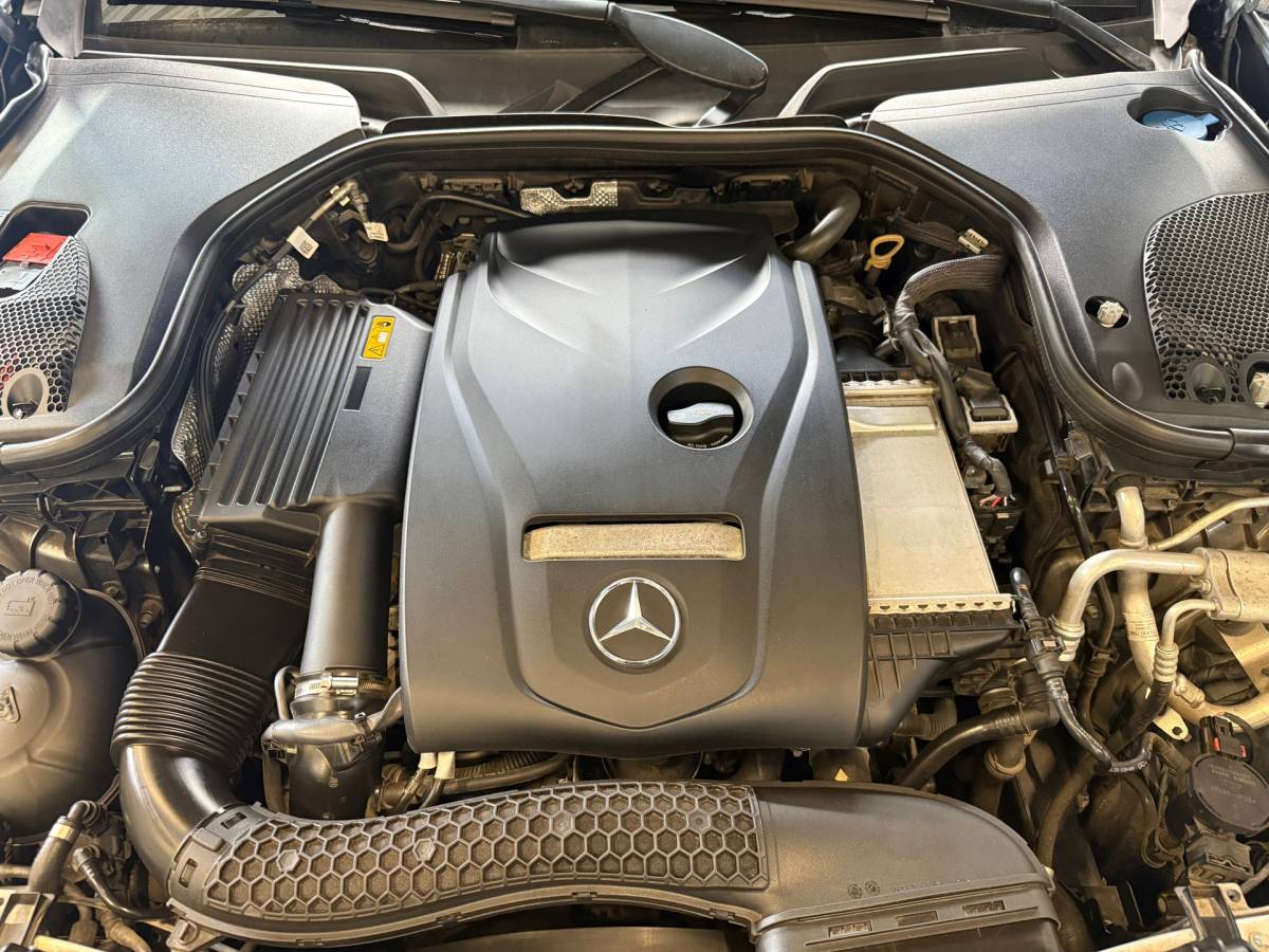 Mercedes-Benz E-Klasse Mercedes-Benz E-klasse Coupé E200 Premium+ AMG HUD Pano Burmester Leder
