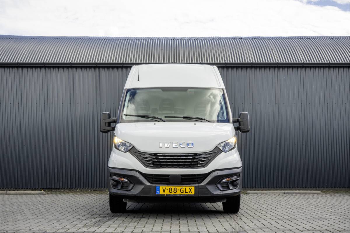 Iveco Daily Iveco Daily **35S16V 2.3 L4H2 | Euro 6 | 157 PK | Airco | Camera | 3500 KG Trekgewicht | MF Stuur | 3-Persoons**