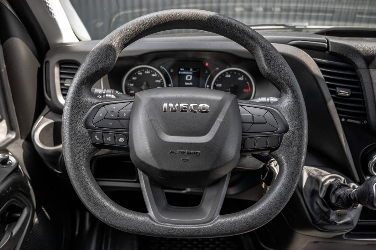 Iveco Daily Iveco Daily 35S16 | L4H2 | 157 PK | 3-Zits | Airco | Parkeersensoren