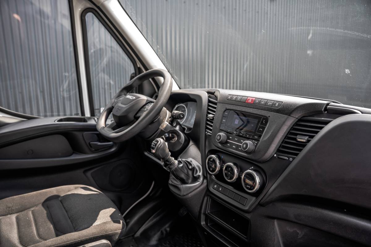 Iveco Daily Iveco Daily 35S16 | L4H2 | 157 PK | 3-Zits | Airco | Parkeersensoren