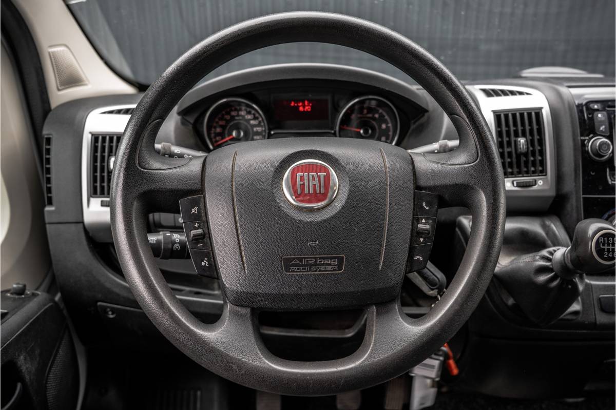 Fiat Ducato Fiat Ducato 130 Multijet 2.3 D L3H2 | 3-Zits | Bakwagen met laadklep | LED | Cruise | Airco