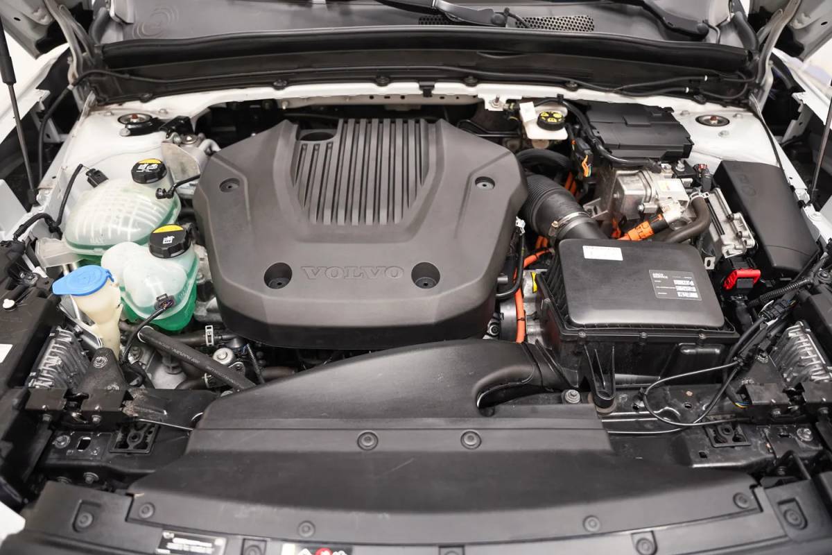Volvo XC40 Volvo XC40 1.5 T5 Recharge R-Design [ Leder/Alcantara Apple/Android Trekhaak ]
