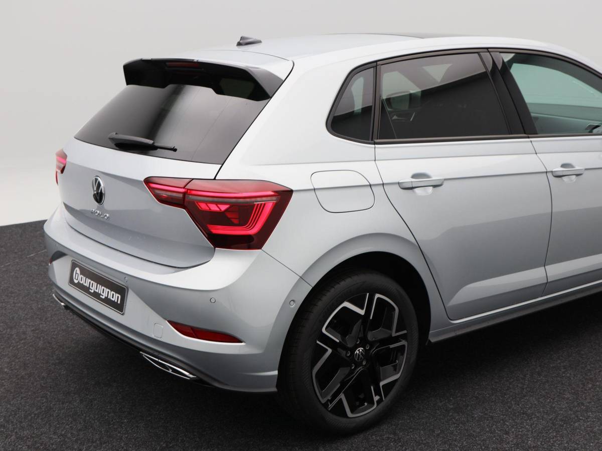 Volkswagen Polo Volkswagen Polo R-Line Edition 1.0 TSI 95 PK | Panoramdak | Dodehoek Detectie | Stoelverwarming | Carplay |