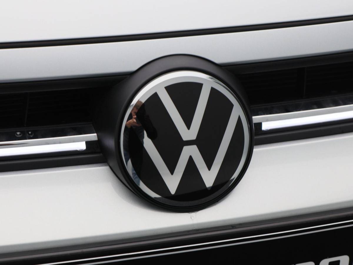 Volkswagen Polo Volkswagen Polo R-Line Edition 1.0 TSI 95 PK | Panoramdak | Dodehoek Detectie | Stoelverwarming | Carplay |