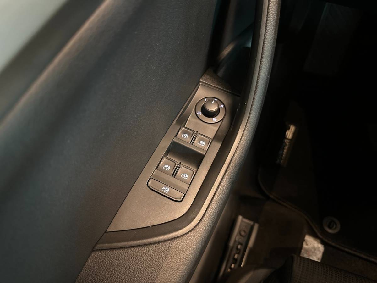 Škoda Superb Skoda Superb Combi 1.4 TSI ACT AMBITION BUSINESS-uitv|NAVIGATIE|CLIMA AIRCO|LM-VELGEN|CRUISE CONTROL|ISOFIX|TREKHAAK|APPLE CARPLAY