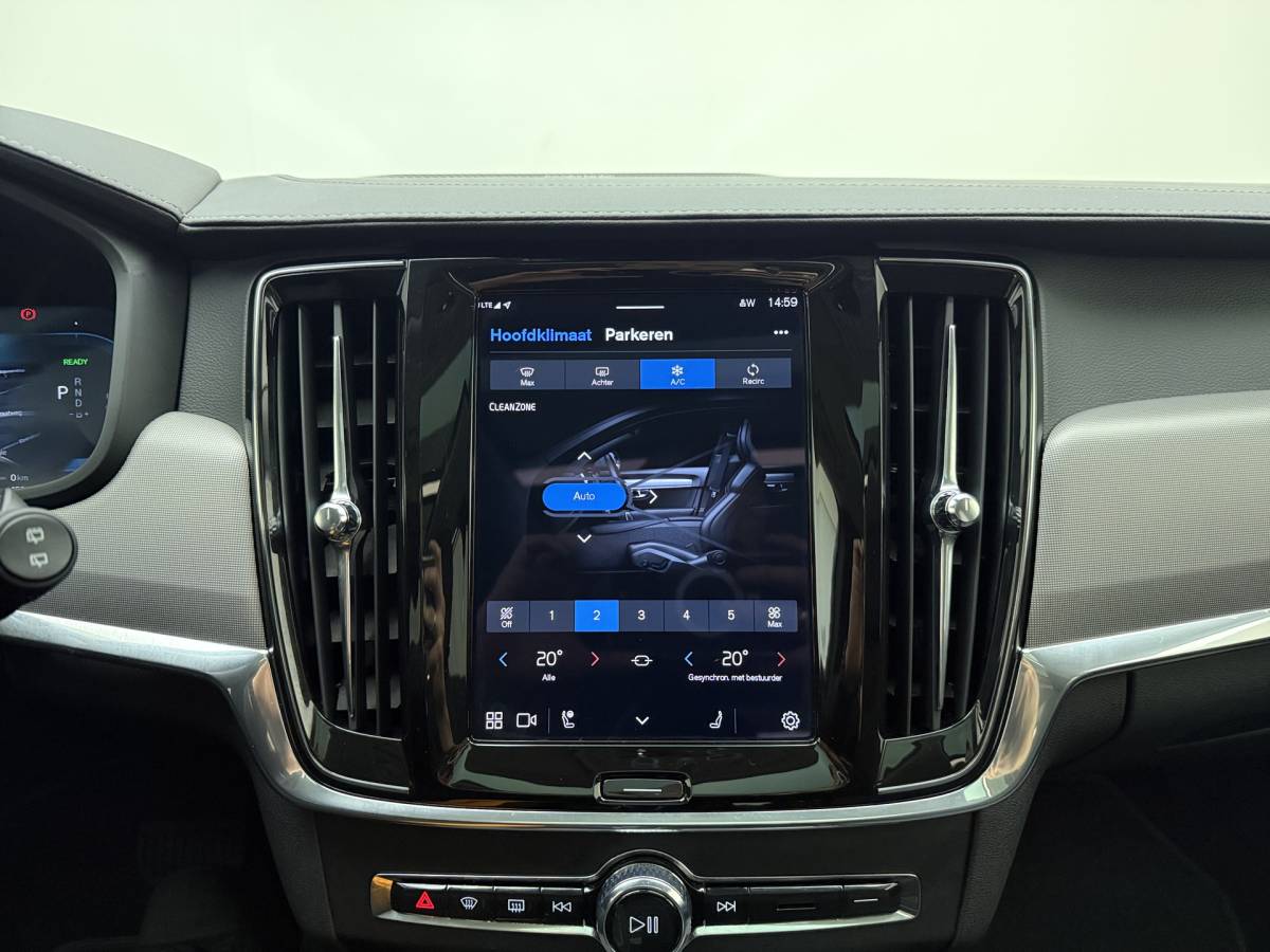 Volvo V90 Volvo V90 T8 AWD 455pk Ultra Dark Panorama dak / HUD / 360 camera / Stoel/- stuurverwarming /