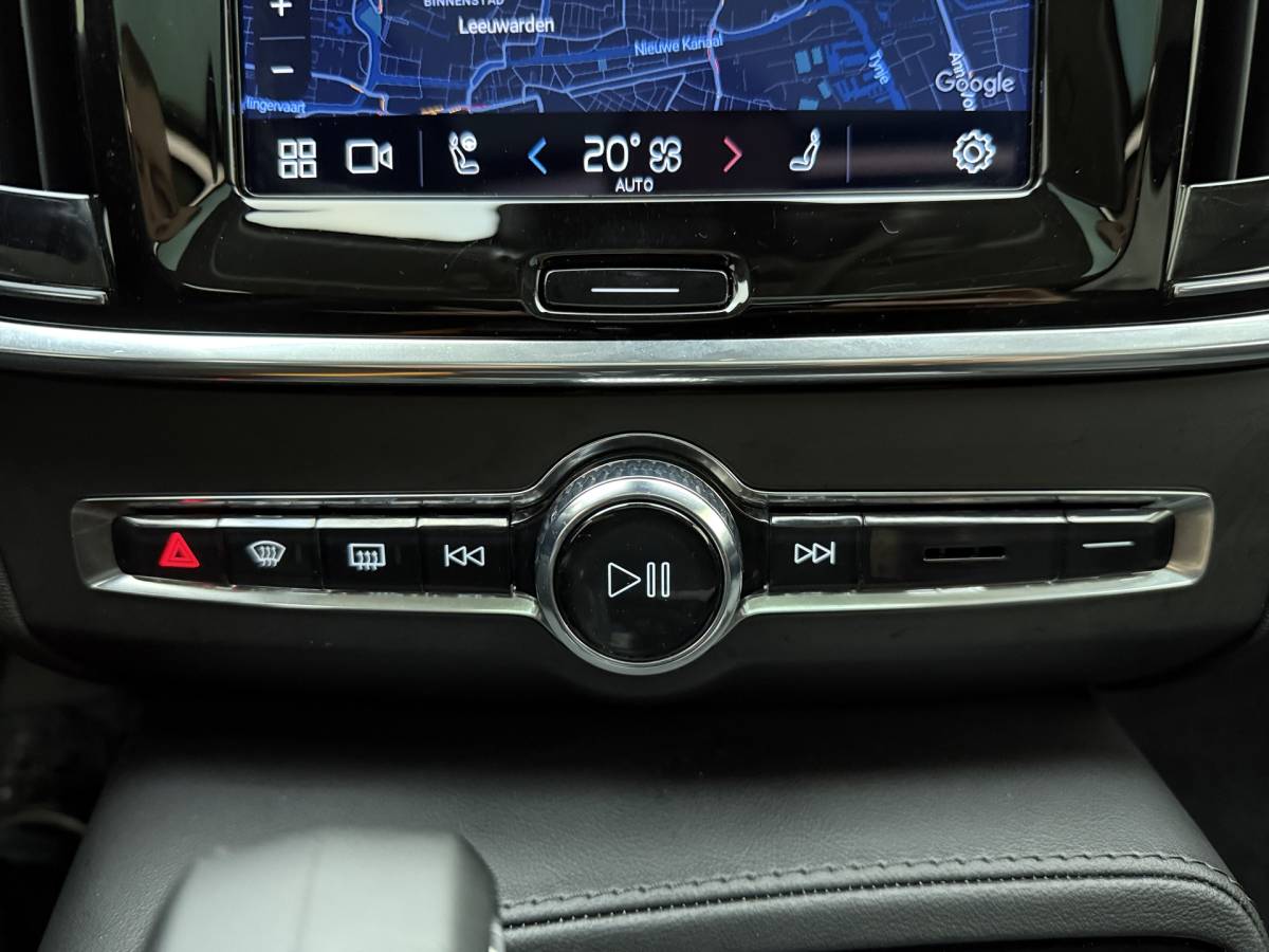 Volvo V90 Volvo V90 T8 AWD 455pk Ultra Dark Panorama dak / HUD / 360 camera / Stoel/- stuurverwarming /
