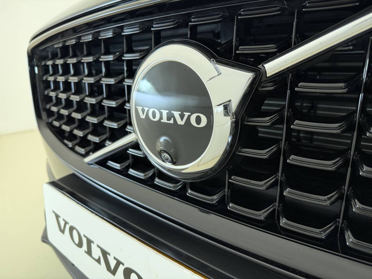 Volvo V90 Volvo V90 T8 AWD 455pk Ultra Dark Panorama dak / HUD / 360 camera / Stoel/- stuurverwarming /