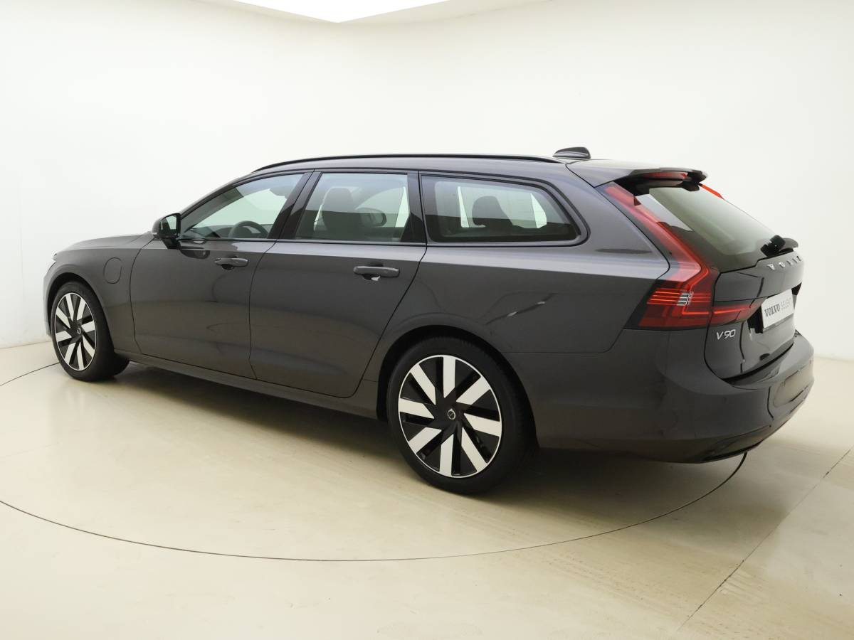 Volvo V90 Volvo V90 T8 AWD 455pk Ultra Dark Panorama dak / HUD / 360 camera / Stoel/- stuurverwarming /