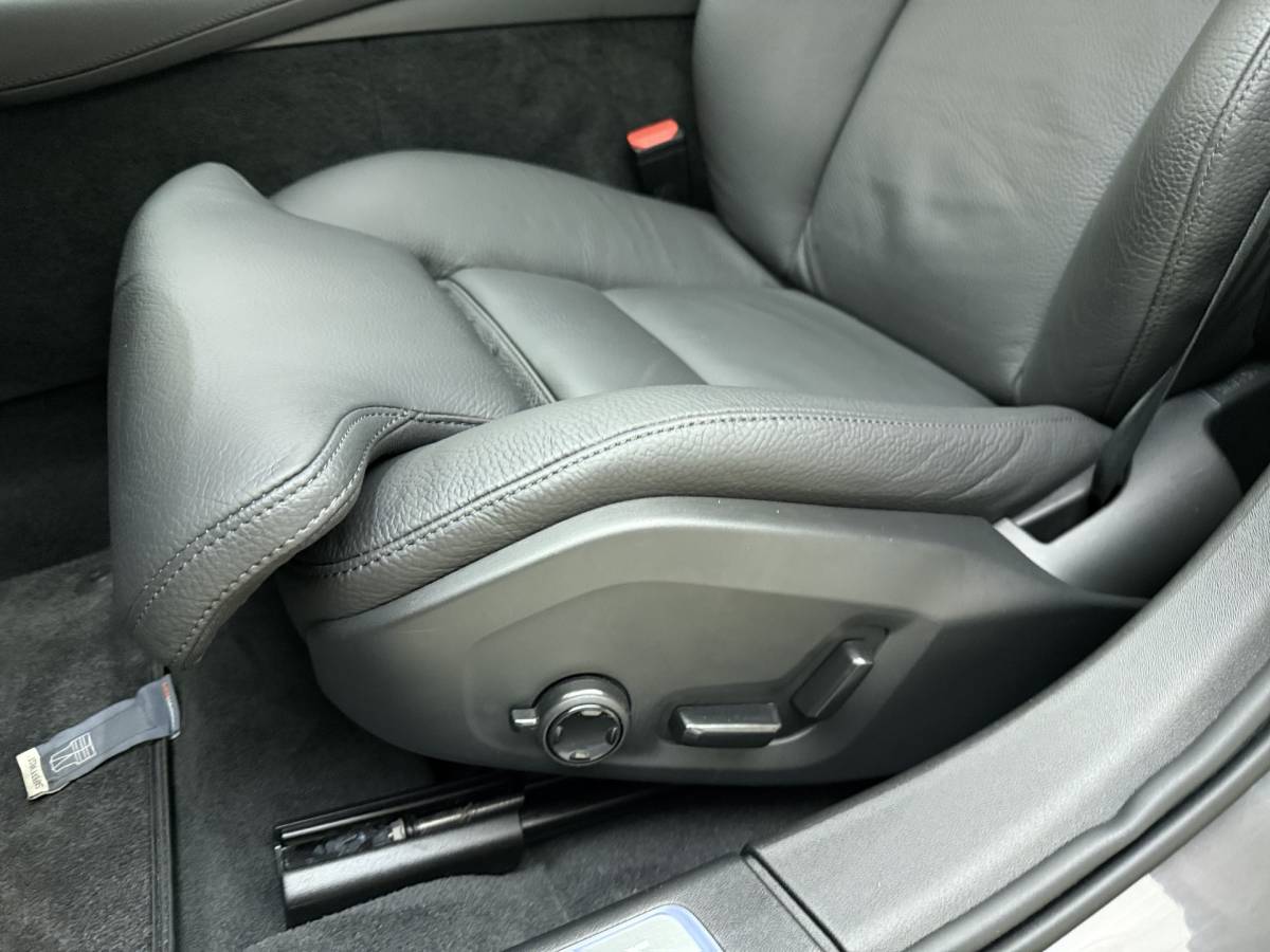 Volvo V90 Volvo V90 T8 AWD 455pk Ultra Dark Panorama dak / HUD / 360 camera / Stoel/- stuurverwarming /
