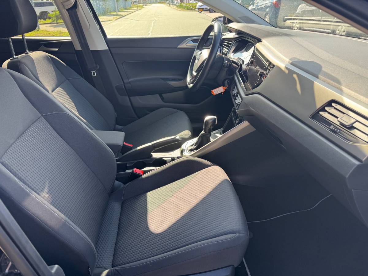 Volkswagen Polo Volkswagen Polo 1.0 TSI DSG 95 PK APPLE CARPLAY Clima Stoelverw.