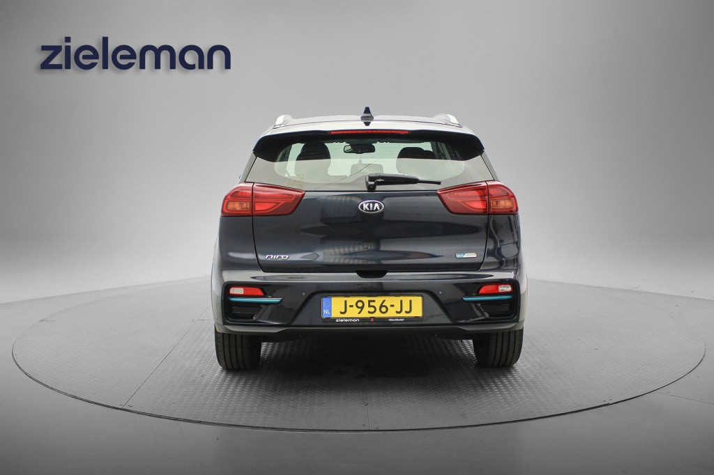Kia e-Niro Kia Niro E-Niro DynamicLine 64 kWh – Carplay, Camera, Half Leer, Stoelverw.
