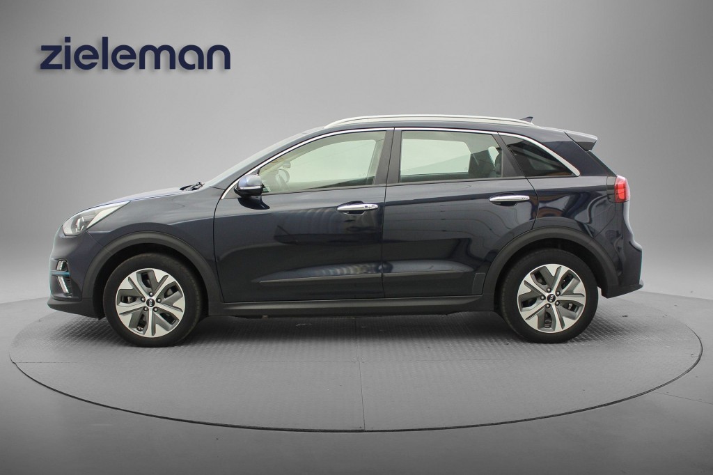 Kia e-Niro Kia Niro E-Niro DynamicLine 64 kWh – Carplay, Camera, Half Leer, Stoelverw.