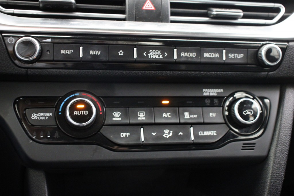 Kia e-Niro Kia Niro E-Niro DynamicLine 64 kWh – Carplay, Camera, Half Leer, Stoelverw.
