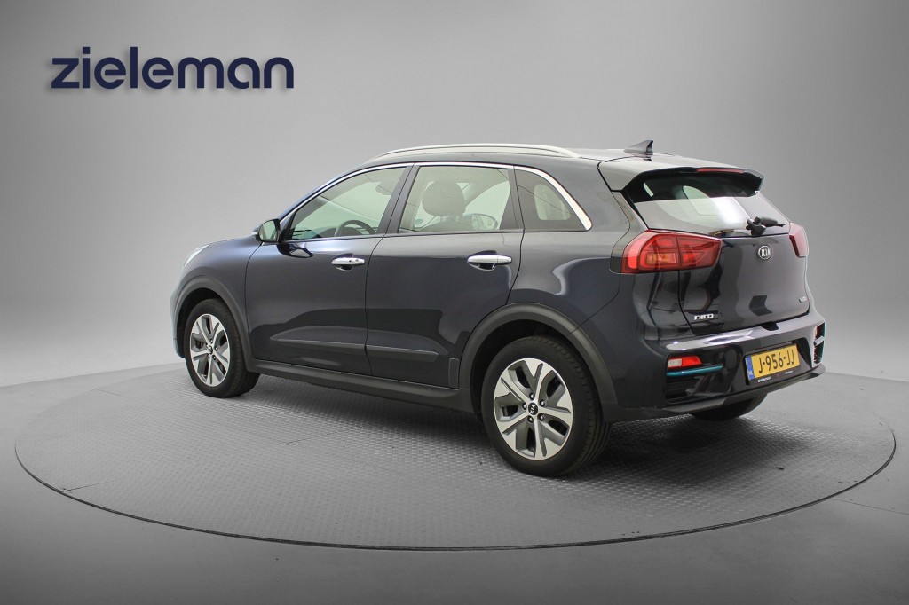 Kia e-Niro Kia Niro E-Niro DynamicLine 64 kWh – Carplay, Camera, Half Leer, Stoelverw.
