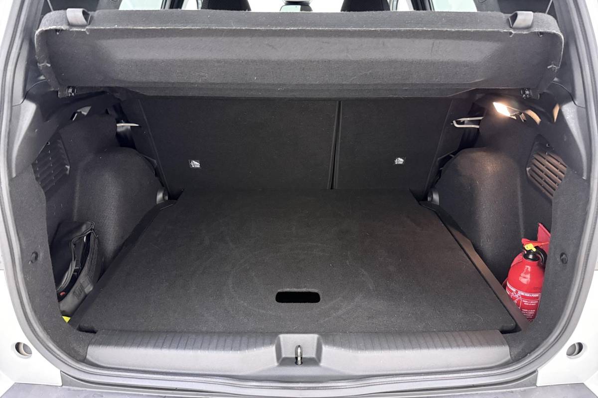Opel Frontera Opel Frontera Electric GS 44 kWh 1-Fase | Navigatie | Achteruitrijcamera | Climate control | Cruise control | Zwart dak | Lichtmetalen velgen | Extra getint glas