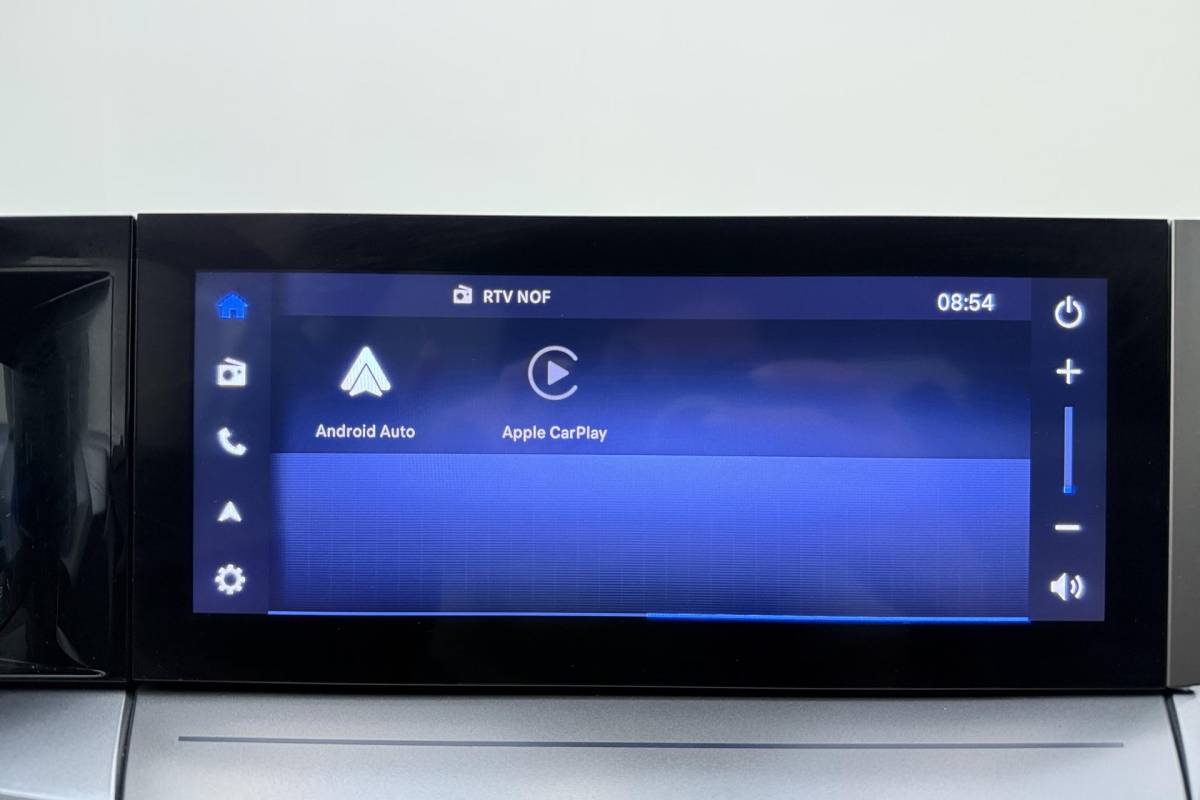 Opel Frontera Opel Frontera Electric GS 44 kWh 1-Fase | Navigatie | Achteruitrijcamera | Climate control | Cruise control | Zwart dak | Lichtmetalen velgen | Extra getint glas
