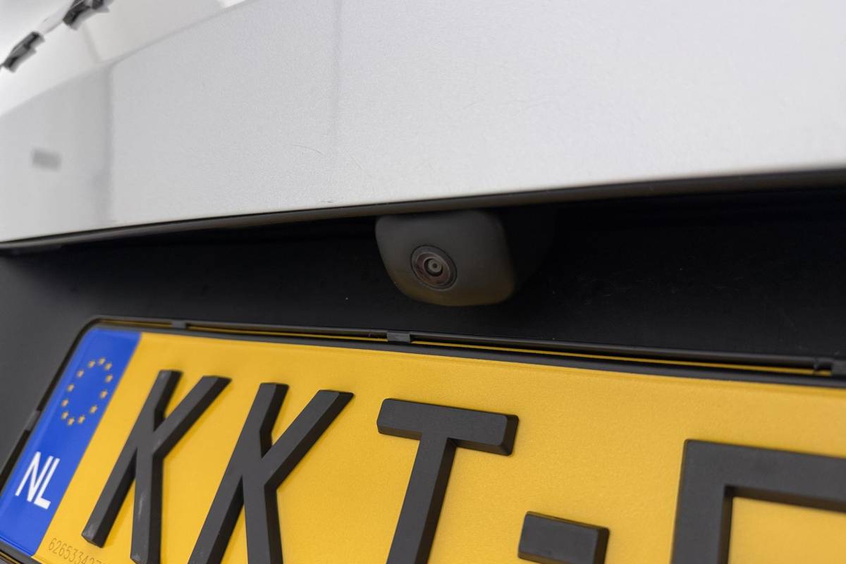 Opel Frontera Opel Frontera Electric GS 44 kWh 1-Fase | Navigatie | Achteruitrijcamera | Climate control | Cruise control | Zwart dak | Lichtmetalen velgen | Extra getint glas