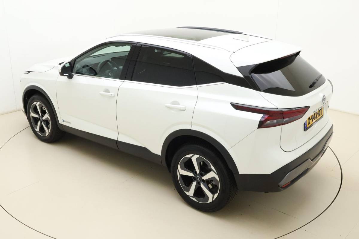 Nissan QASHQAI Nissan Qashqai 1.5 e-Power N-Connecta | Panoramadak | Navigatie | Climate Control | camera | Keyless entry en start