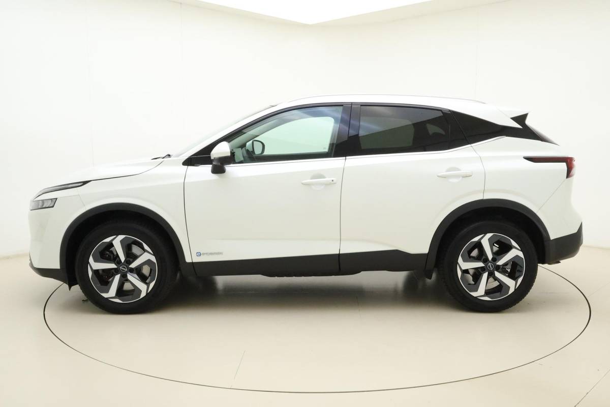 Nissan QASHQAI Nissan Qashqai 1.5 e-Power N-Connecta | Panoramadak | Navigatie | Climate Control | camera | Keyless entry en start