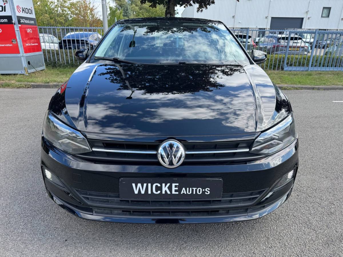 Volkswagen Polo Volkswagen POLO 1.0 MPI Comfortline Business PDC Airco