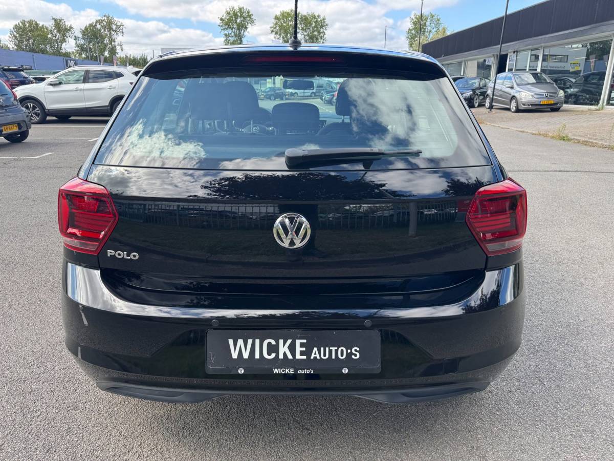 Volkswagen Polo Volkswagen POLO 1.0 MPI Comfortline Business PDC Airco