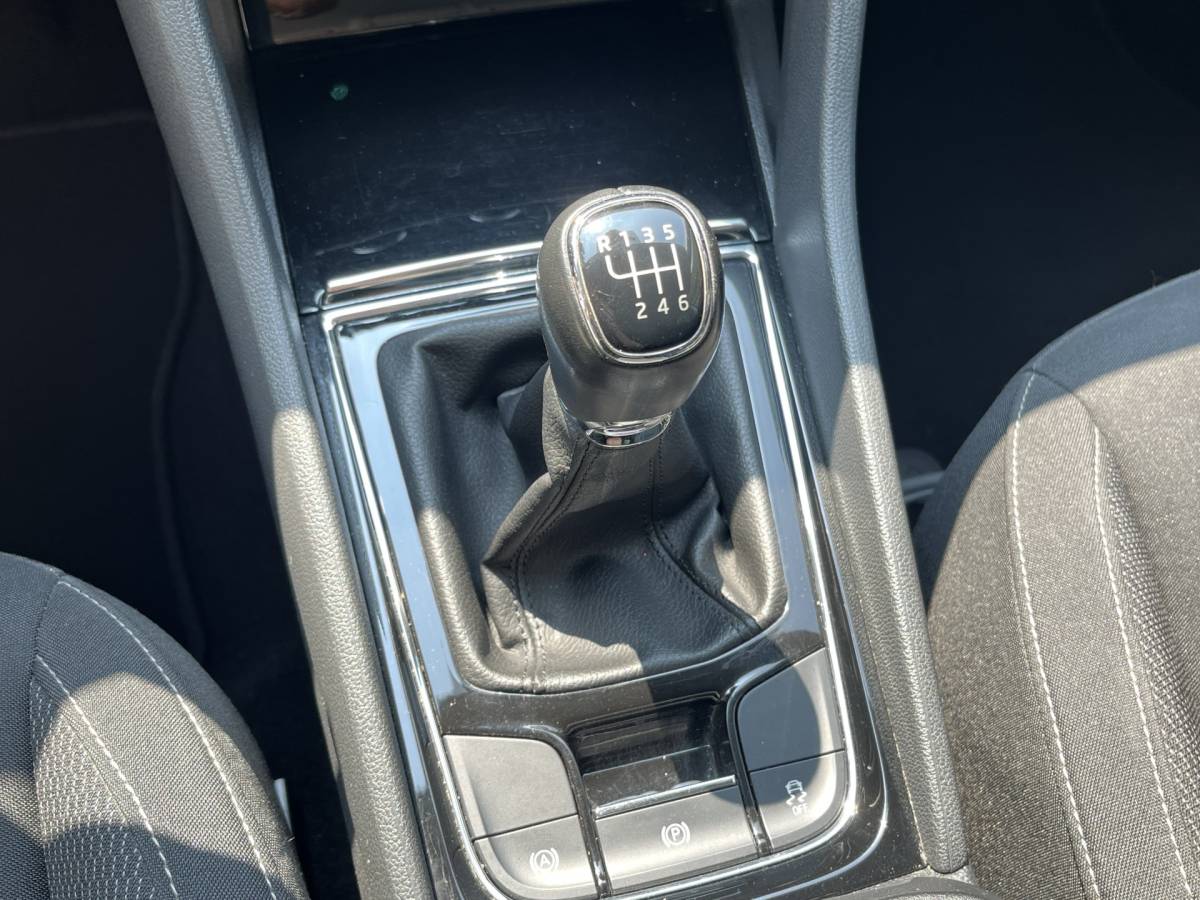 Škoda Karoq ŠKODA Karoq 1.5 TSI ACT Business Edition | CAM | CARPLAY | CLIMA | CRUISE | DAB | PDC V&A | VIRTUAL COCKPIT