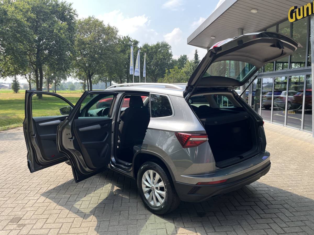 Škoda Karoq ŠKODA Karoq 1.5 TSI ACT Business Edition | CAM | CARPLAY | CLIMA | CRUISE | DAB | PDC V&A | VIRTUAL COCKPIT