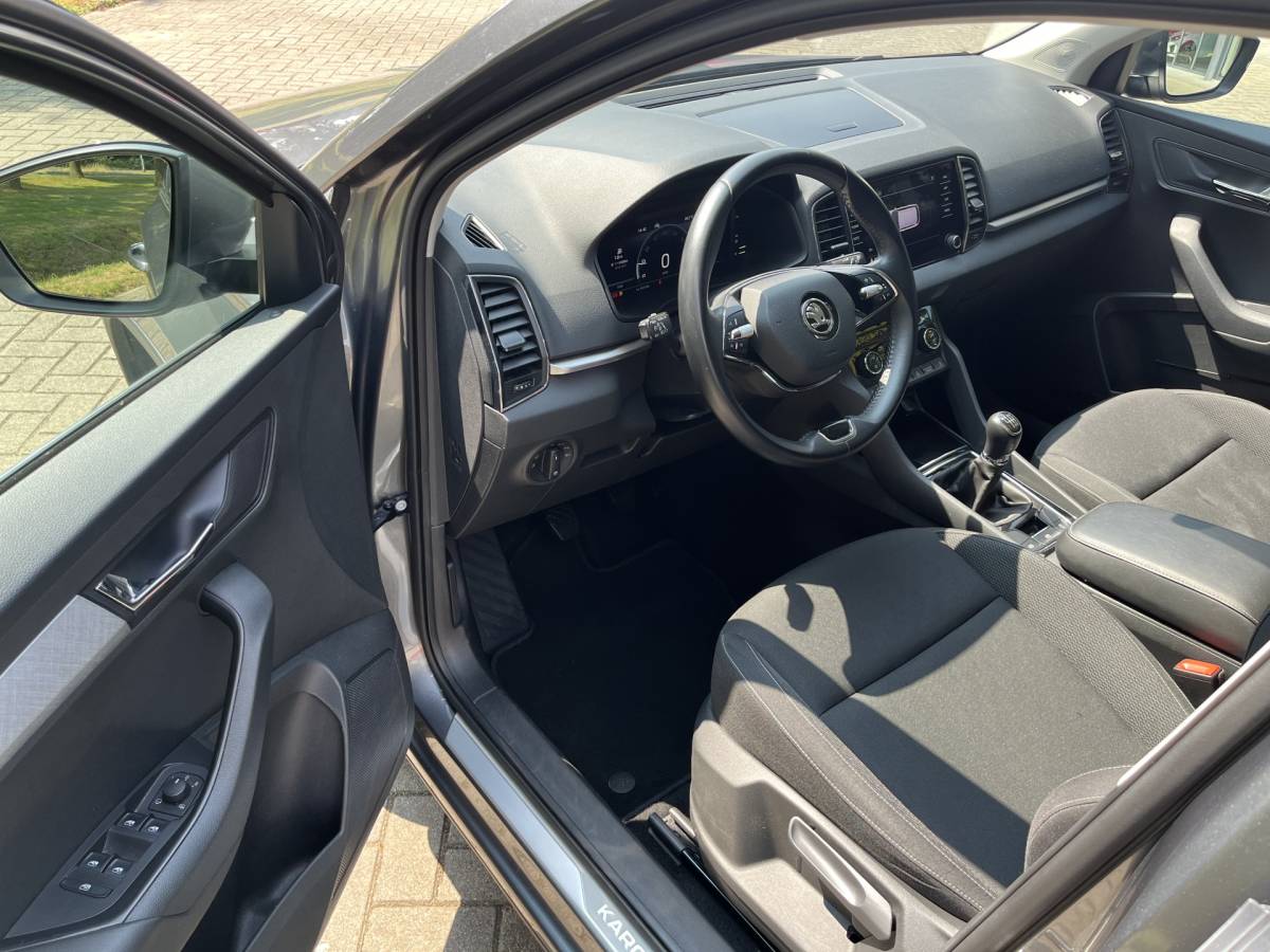 Škoda Karoq ŠKODA Karoq 1.5 TSI ACT Business Edition | CAM | CARPLAY | CLIMA | CRUISE | DAB | PDC V&A | VIRTUAL COCKPIT