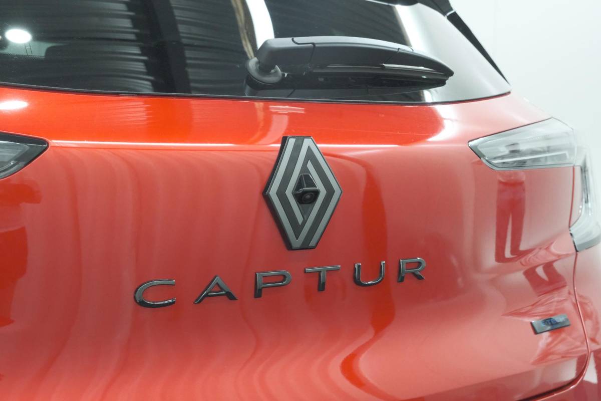 Renault Captur Renault Captur 1.8 E-Tech full hybrid 160 esprit Alpine | Adaptieve Cruise Control | 360 Camera | Navigatie