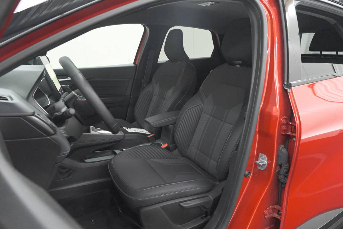 Renault Captur Renault Captur 1.8 E-Tech full hybrid 160 esprit Alpine | Adaptieve Cruise Control | 360 Camera | Navigatie