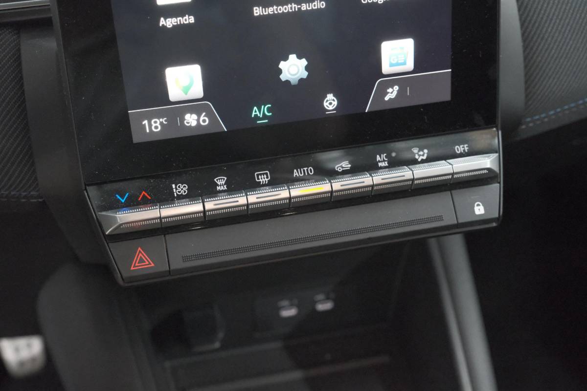 Renault Captur Renault Captur 1.8 E-Tech full hybrid 160 esprit Alpine | Adaptieve Cruise Control | 360 Camera | Navigatie