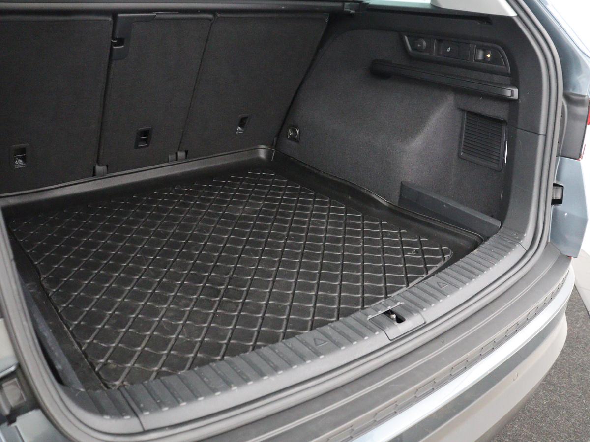 Škoda Kodiaq Skoda Kodiaq 1.5 TSI Business Edition Plus | Panoramadak | Trekhaak | Leder | Memory | Adaptive cruise | 360 camera | Carplay | Sfeerverlichting | Canton sound | Full LED