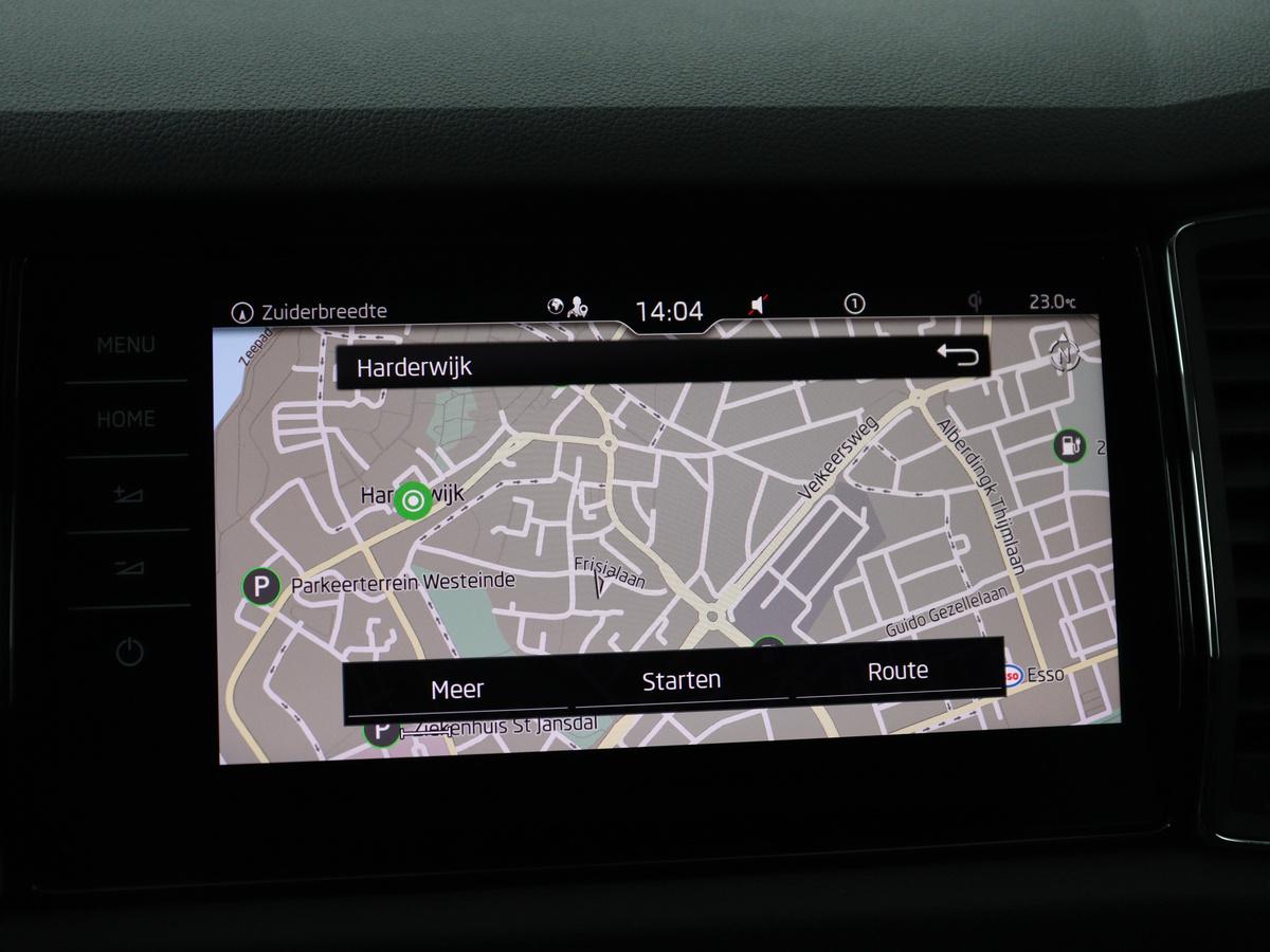 Škoda Kodiaq Skoda Kodiaq 1.5 TSI Business Edition Plus | Panoramadak | Trekhaak | Leder | Memory | Adaptive cruise | 360 camera | Carplay | Sfeerverlichting | Canton sound | Full LED