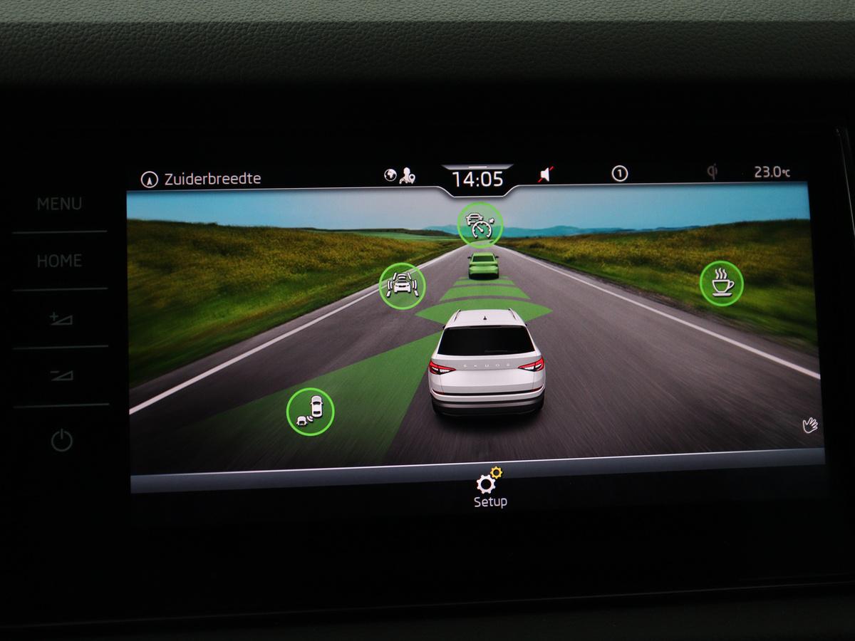 Škoda Kodiaq Skoda Kodiaq 1.5 TSI Business Edition Plus | Panoramadak | Trekhaak | Leder | Memory | Adaptive cruise | 360 camera | Carplay | Sfeerverlichting | Canton sound | Full LED