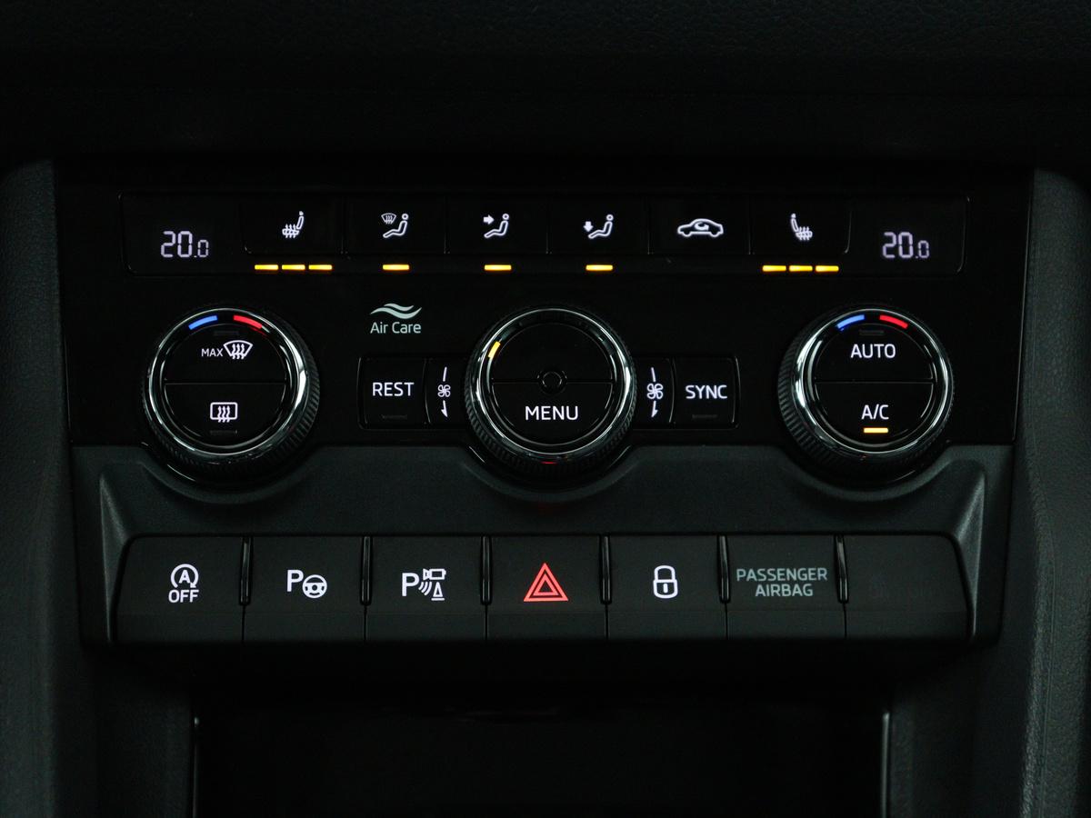 Škoda Kodiaq Skoda Kodiaq 1.5 TSI Business Edition Plus | Panoramadak | Trekhaak | Leder | Memory | Adaptive cruise | 360 camera | Carplay | Sfeerverlichting | Canton sound | Full LED