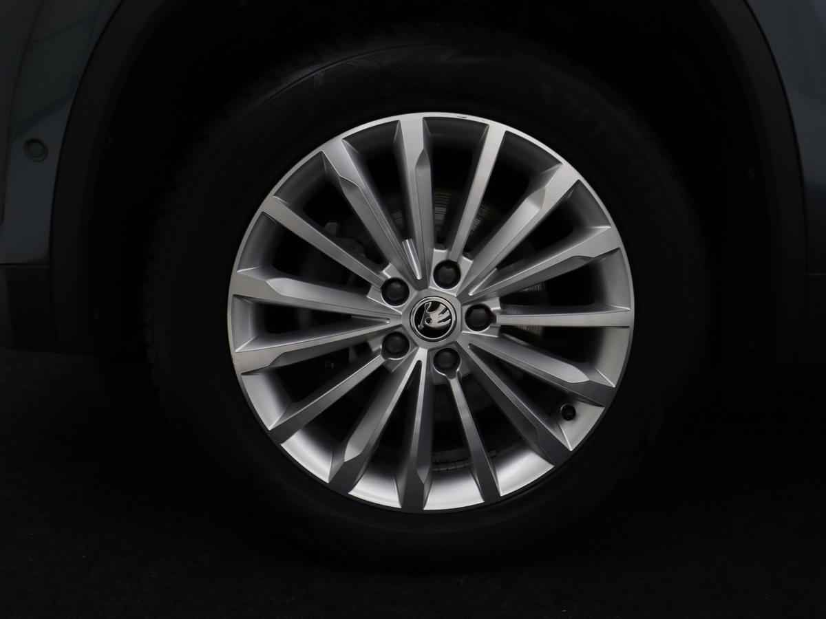 Škoda Kodiaq Skoda Kodiaq 1.5 TSI Business Edition Plus | Panoramadak | Trekhaak | Leder | Memory | Adaptive cruise | 360 camera | Carplay | Sfeerverlichting | Canton sound | Full LED