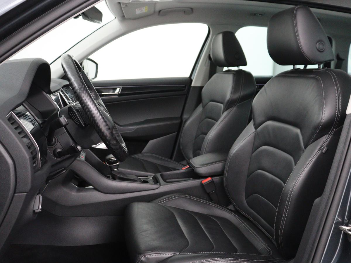 Škoda Kodiaq Skoda Kodiaq 1.5 TSI Business Edition Plus | Panoramadak | Trekhaak | Leder | Memory | Adaptive cruise | 360 camera | Carplay | Sfeerverlichting | Canton sound | Full LED