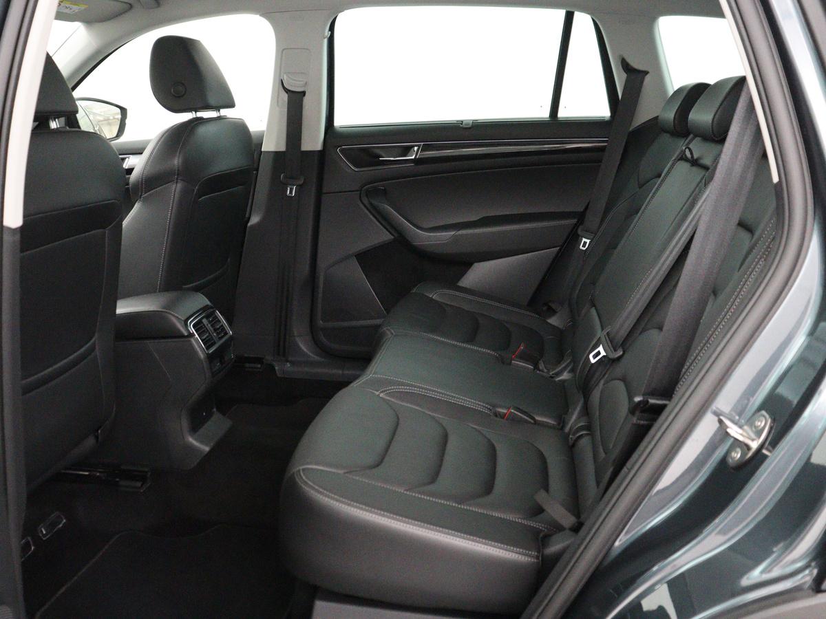 Škoda Kodiaq Skoda Kodiaq 1.5 TSI Business Edition Plus | Panoramadak | Trekhaak | Leder | Memory | Adaptive cruise | 360 camera | Carplay | Sfeerverlichting | Canton sound | Full LED